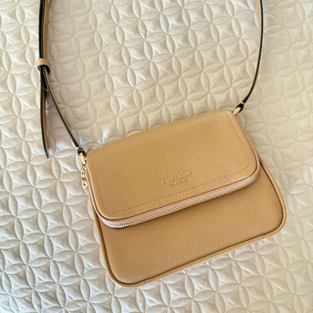 Kate Spade pebbled leather shoulder/crossbody bag